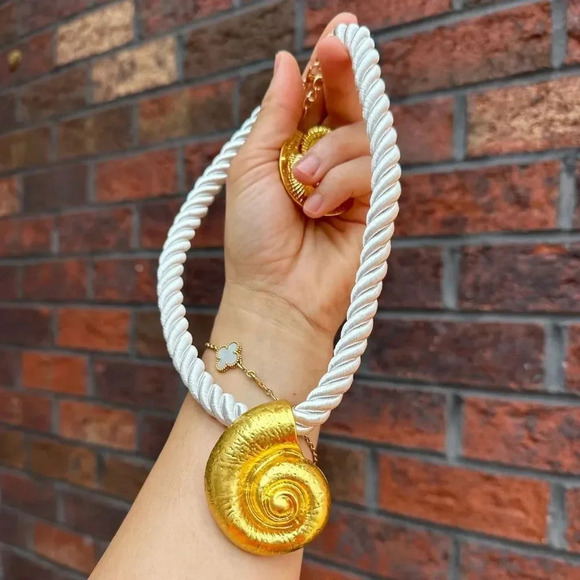 Gold Seashell Necklace And Earrings Set - Picture 6 of 15